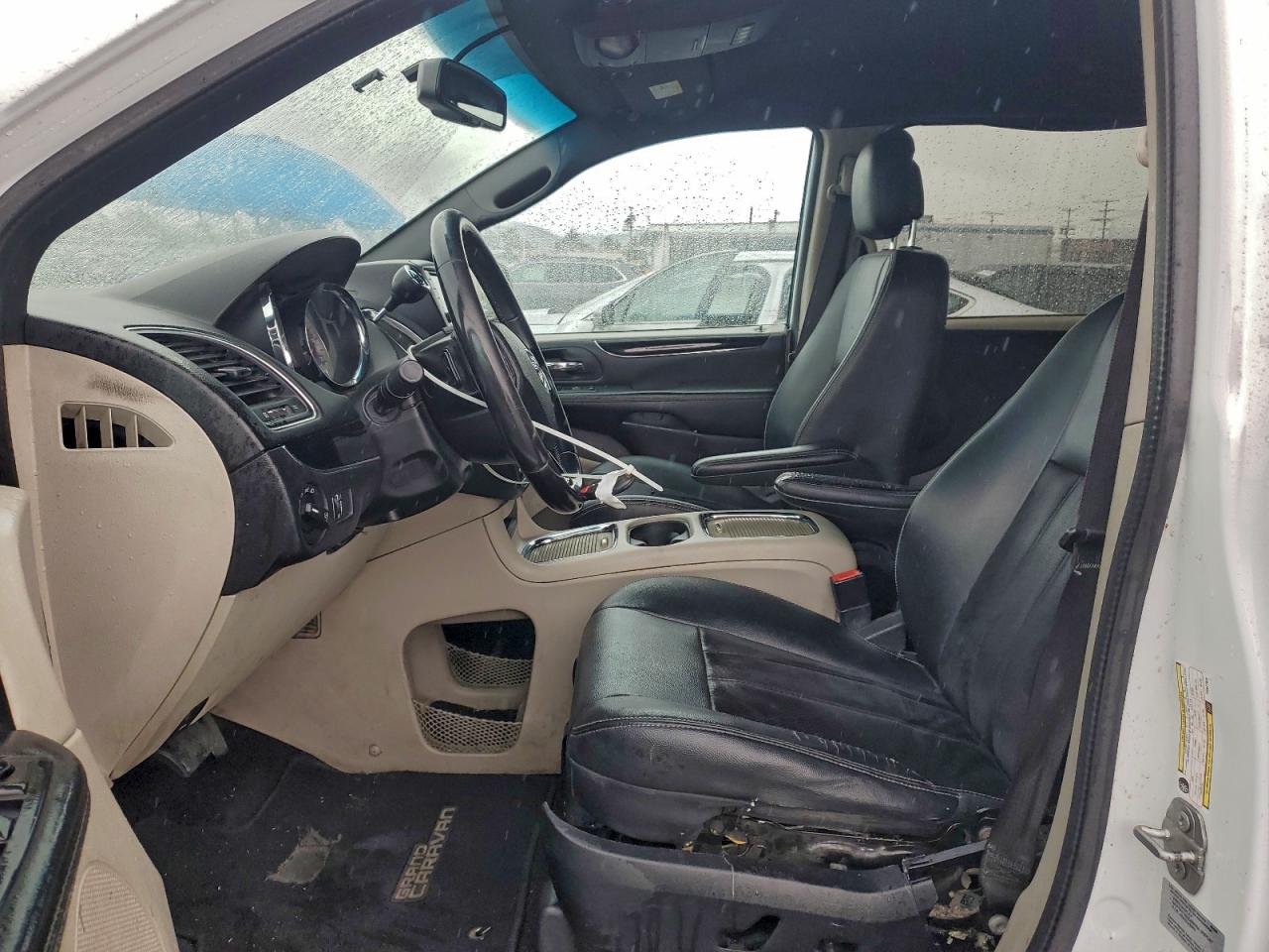 Dodge Caravan Sxt Image 9