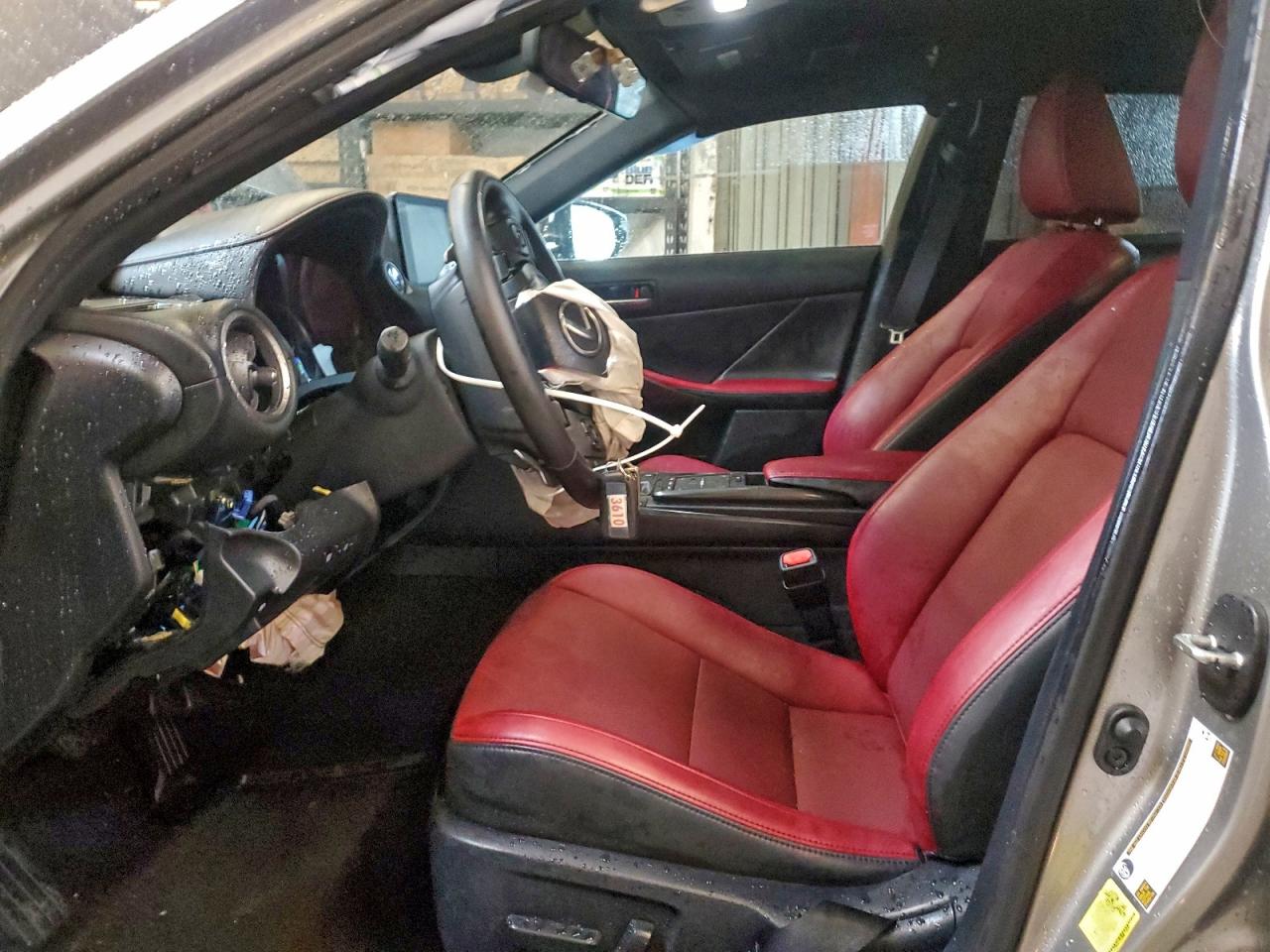 Lexus Is 300 Image 3