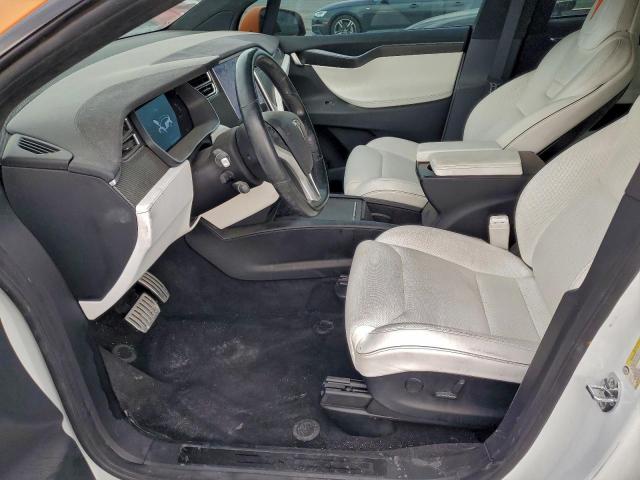 Tesla Model X Image 5