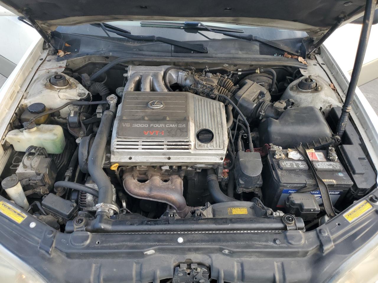 Lexus Uk 300 Image 12