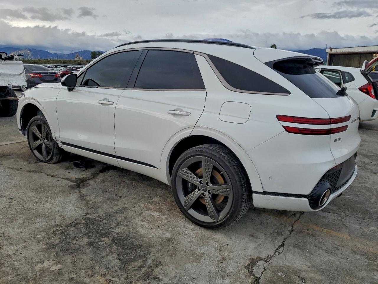 Genesis Gv70 Base Base Image 5