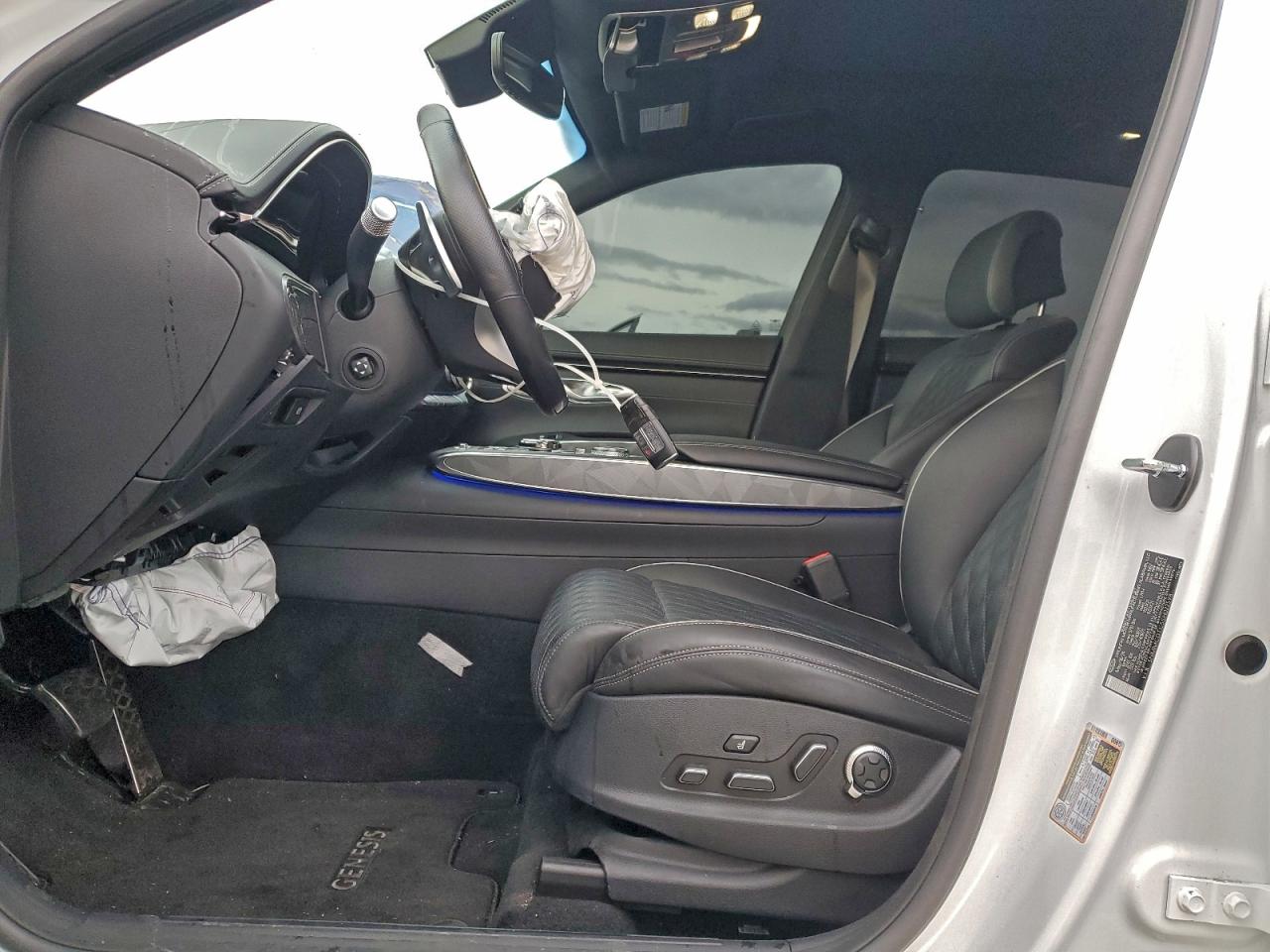 Genesis Gv70 Base Base Image 8