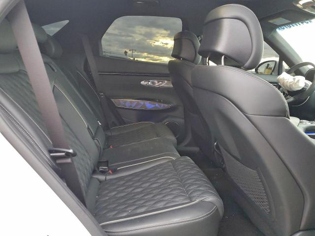 Genesis Gv70 Base Base Image 11