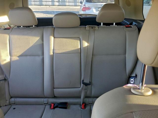 Mercedes-Benz GLK 350 Image 8