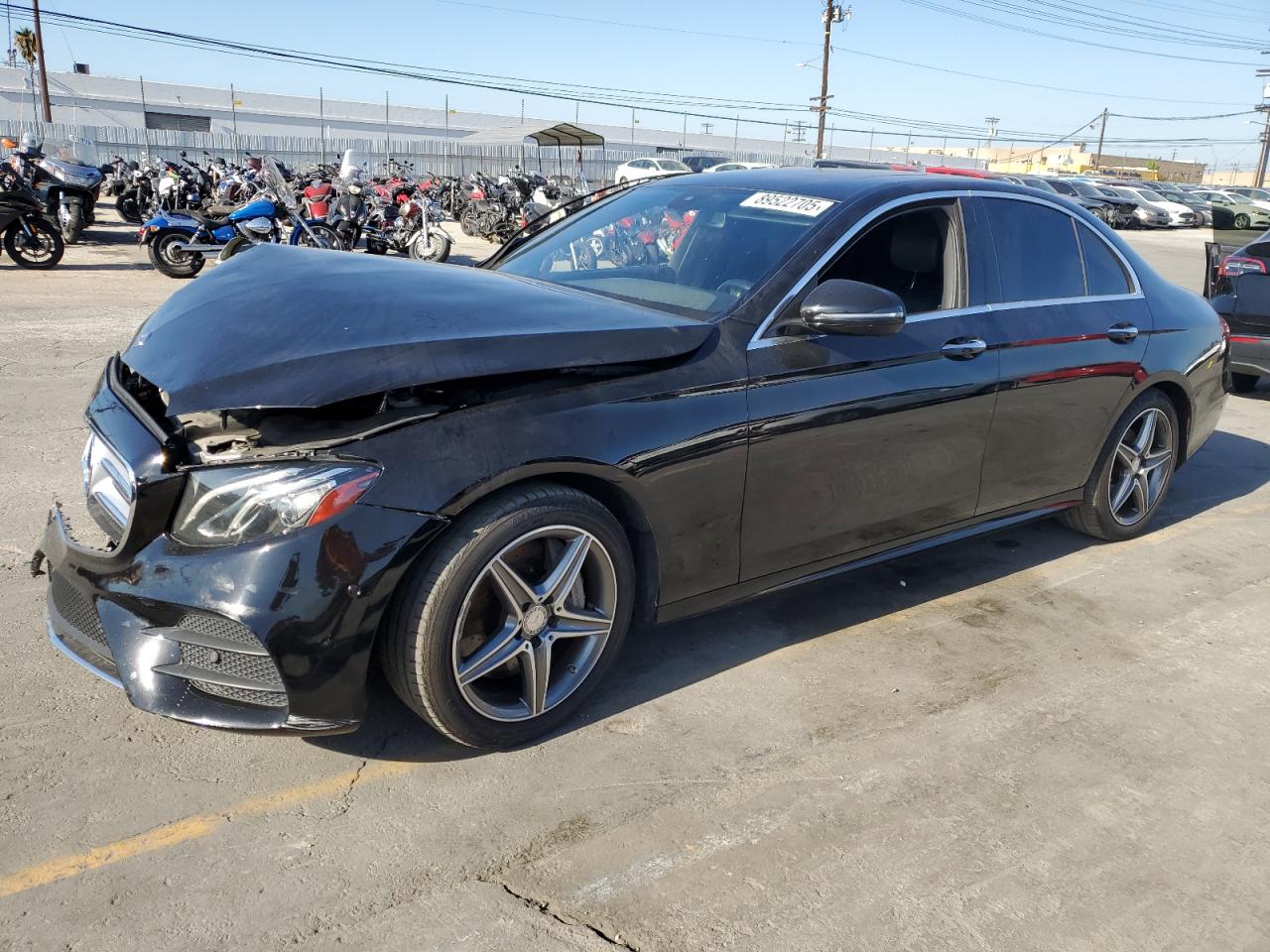 Mercedes-Benz E-Class 300 Image 1