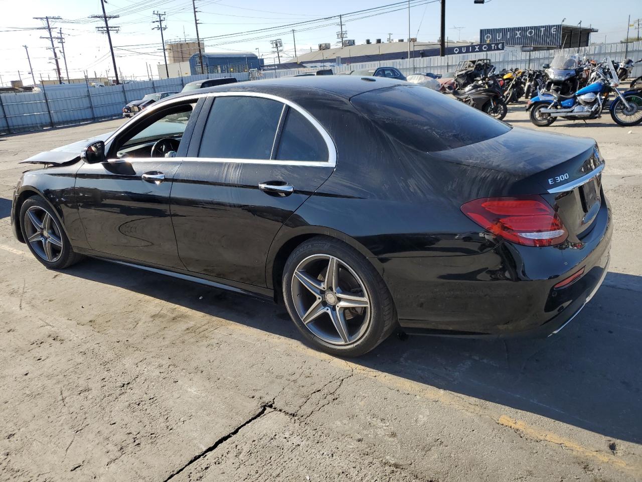 Mercedes-Benz E-Class 300 Image 5