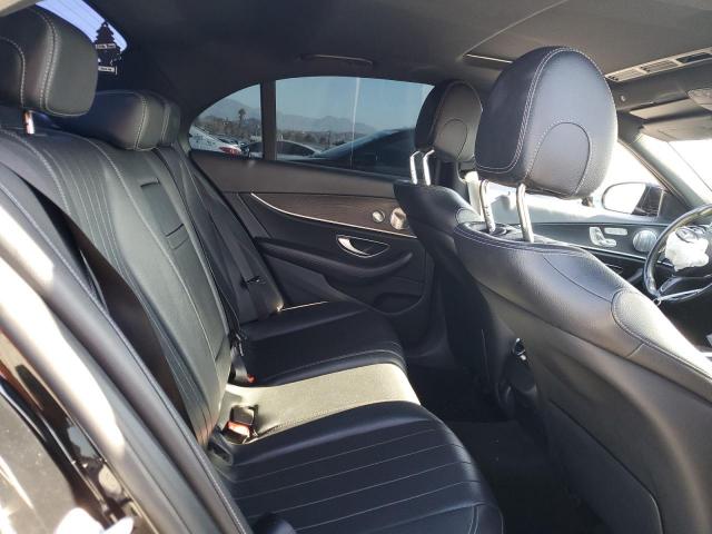 Mercedes-Benz E-Class 300 Image 9