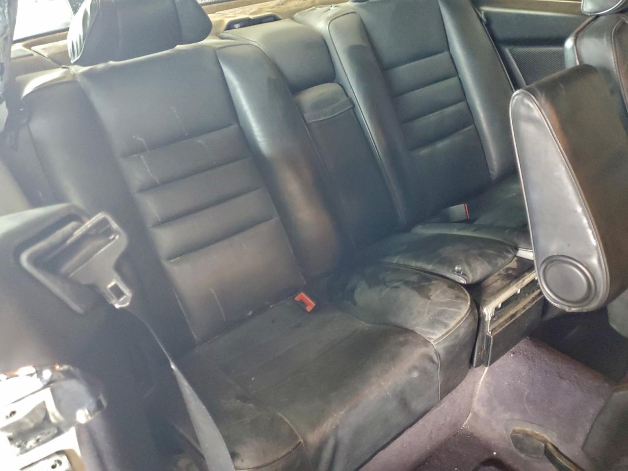 Mercedes-Benz 500-Class Image 8