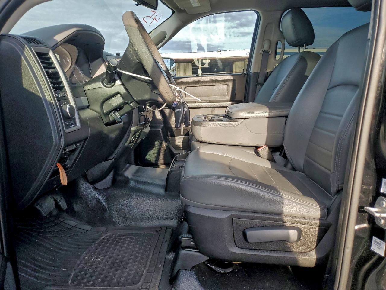 Ram 1500 Tradesman Image 3