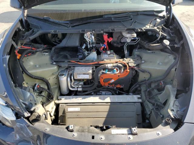 Tesla Model Y Image 11