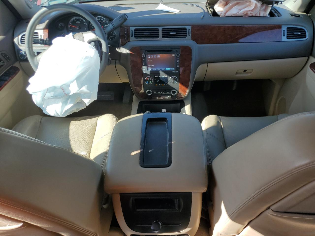 Chevrolet Silverado C2500 Heavy Duty Ltz Image 7