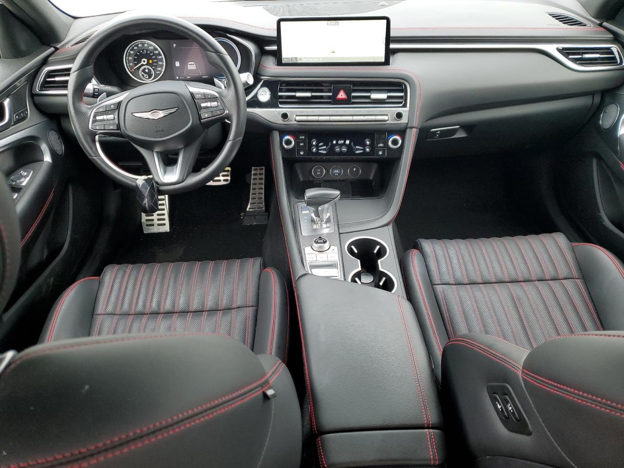 Genesis G70 Base Base Image 8