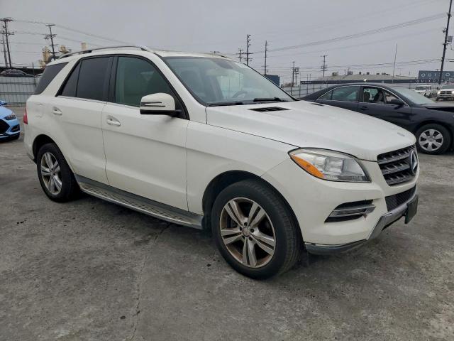 Mercedes-Benz M-Class 350 Image 4