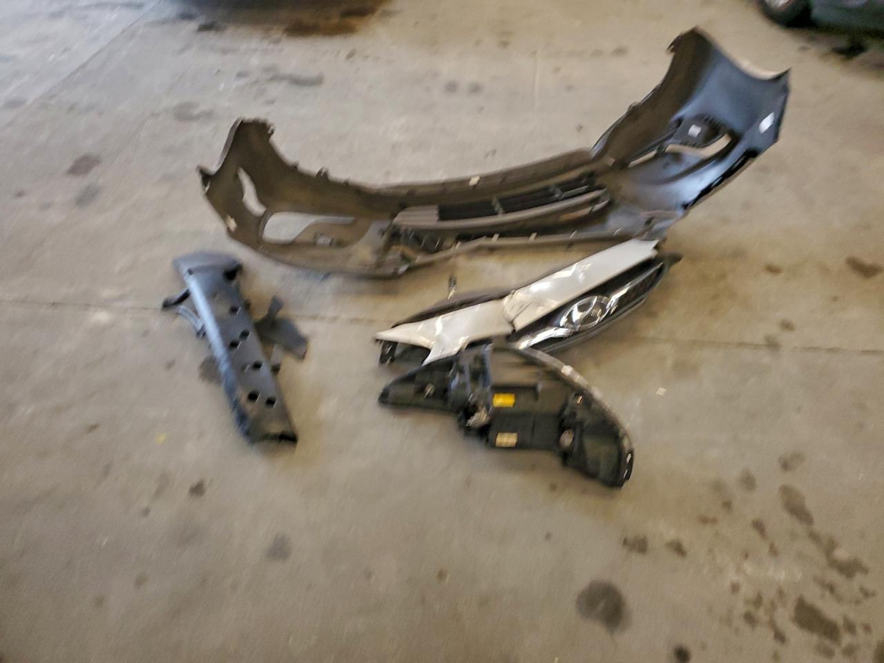 Hyundai ACCENT Gls Image 8