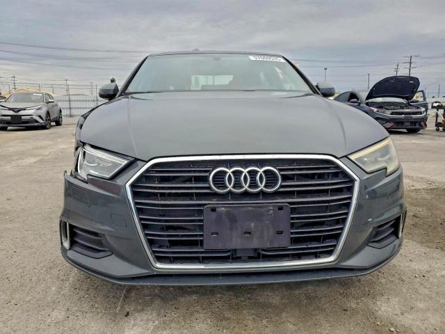 Audi A3 Premium Image 4