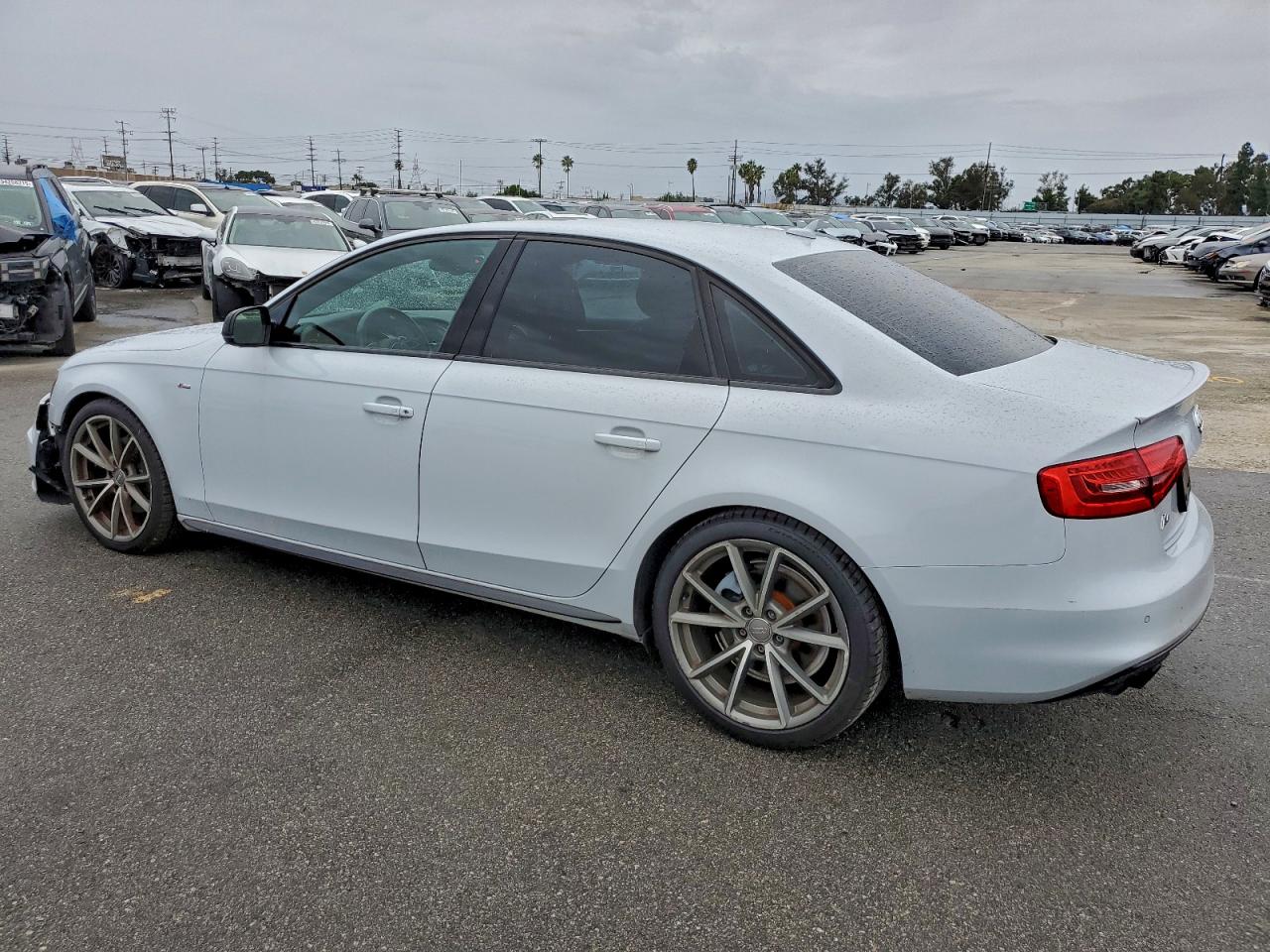 Audi A4 Premium Plus S-line Image 10