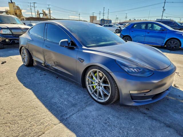 Tesla Model 3 Image 5