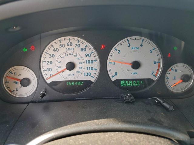 Chrysler Minivan Touring Image 4