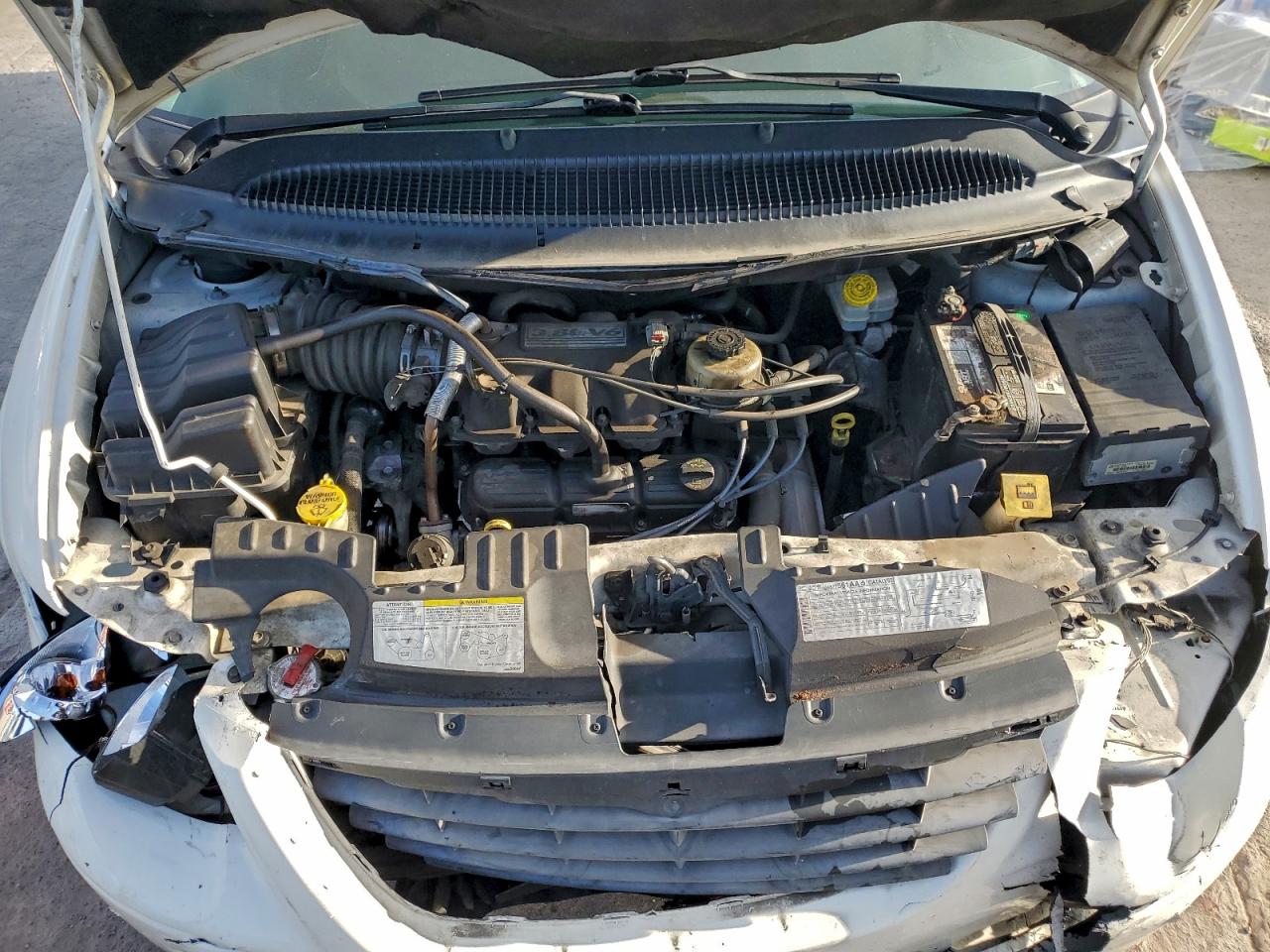 Chrysler Minivan Touring Image 12