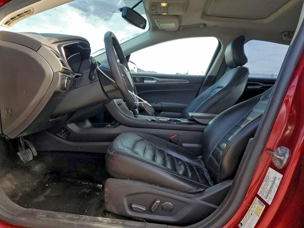 Ford Fusion Se Phev Image 5