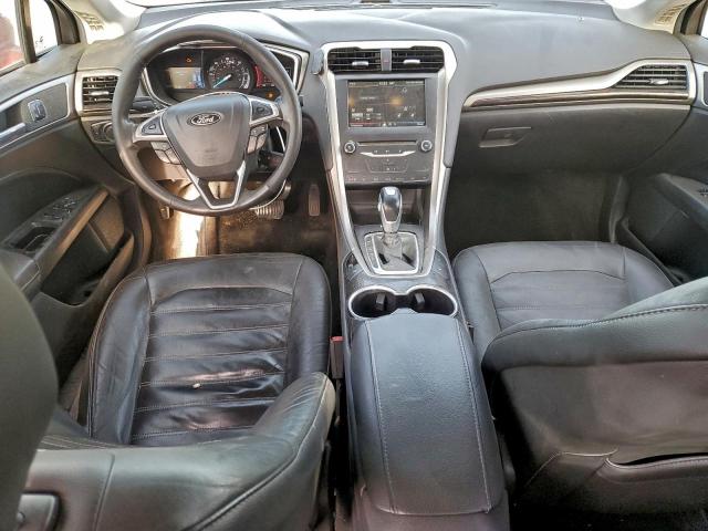 Ford Fusion Se Phev Image 4