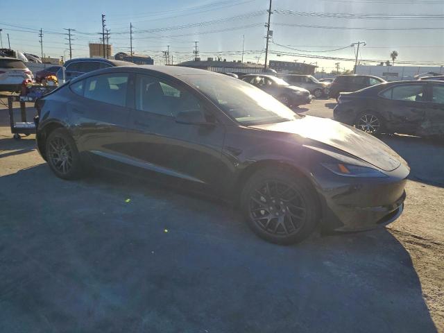 Tesla Model 3 Image 4