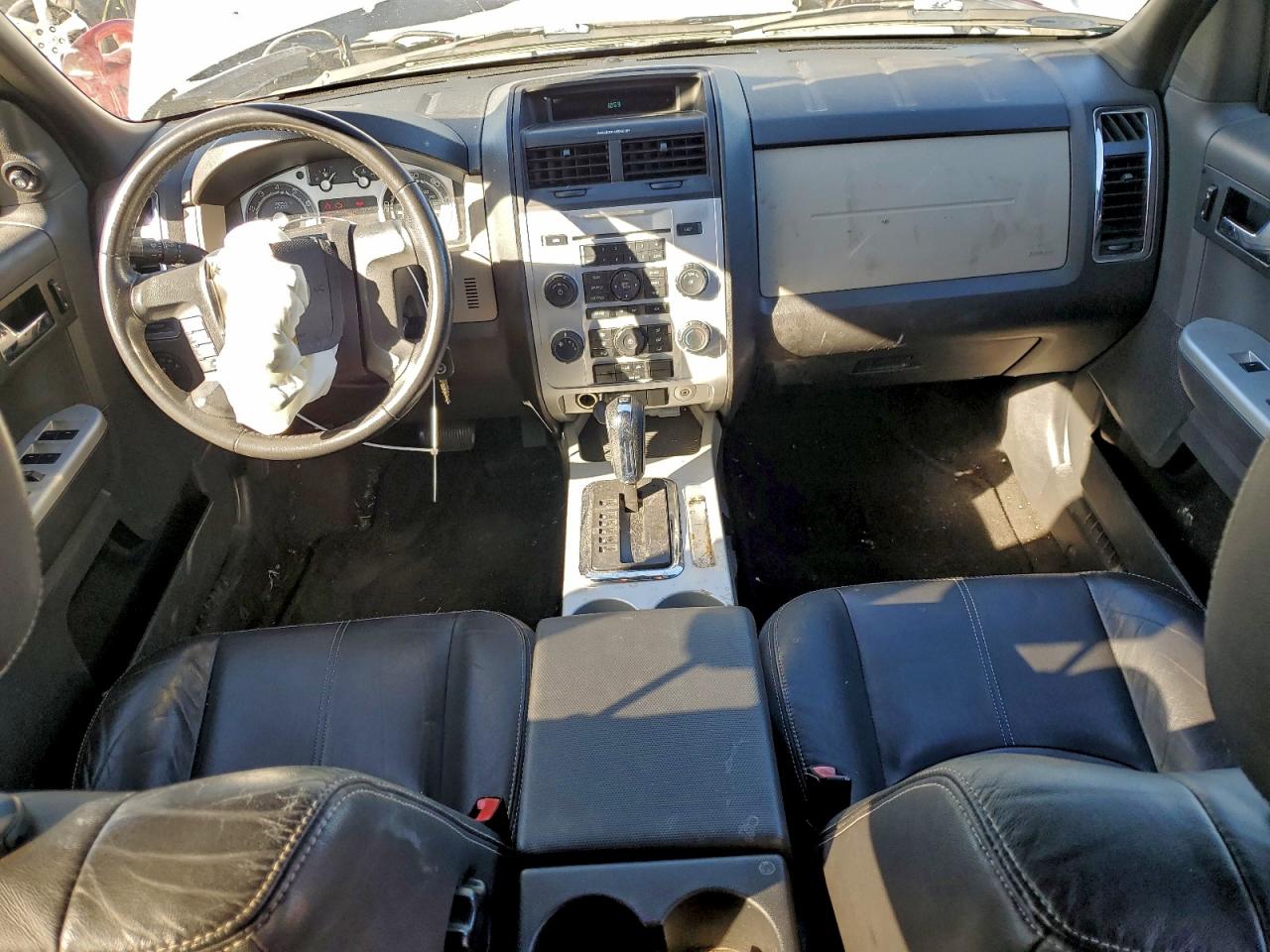 Mercury Mariner Image 6