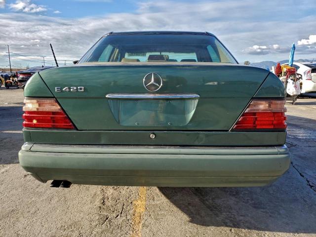 Mercedes-Benz E-Class 420 Image 3