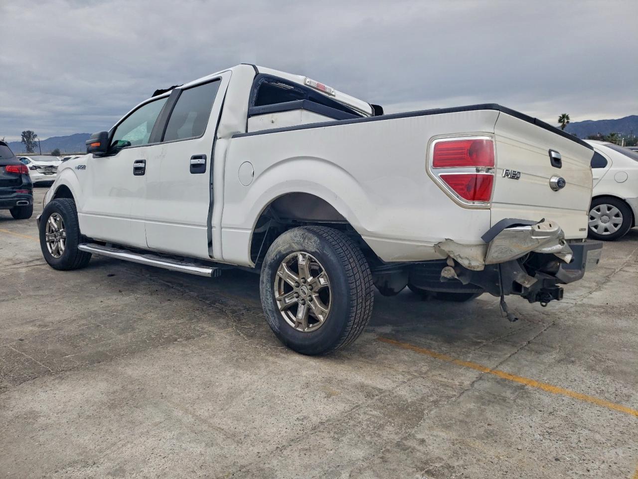 Ford F-150 Supercrew Image 11