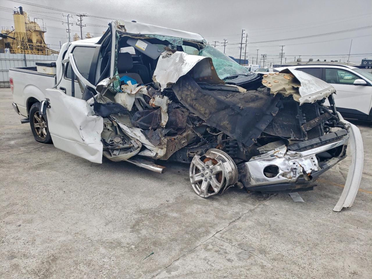 Ford F-150 Supercrew Image 7