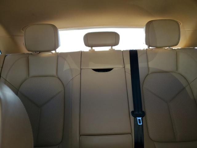 Porsche Macan S Image 12