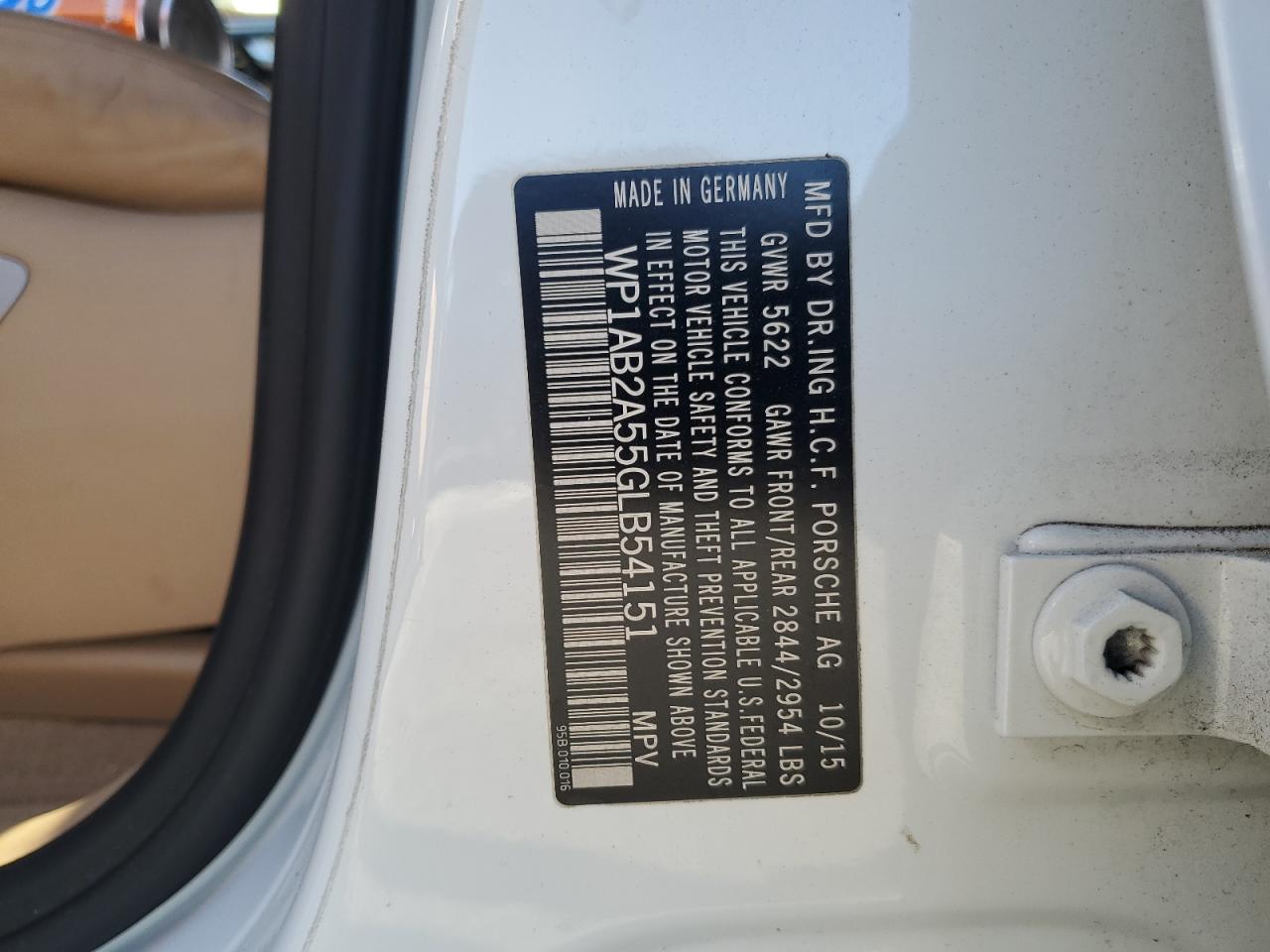 Porsche Macan S Image 10