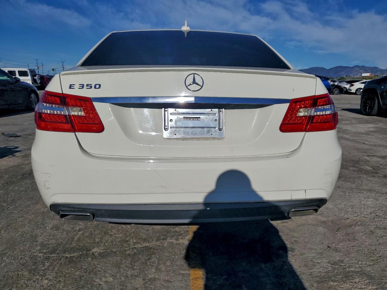 Mercedes-Benz E-Class 350 Image 4