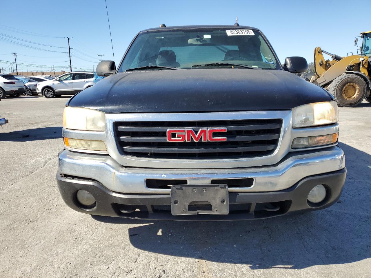 GMC Sierra C1500 Image 2