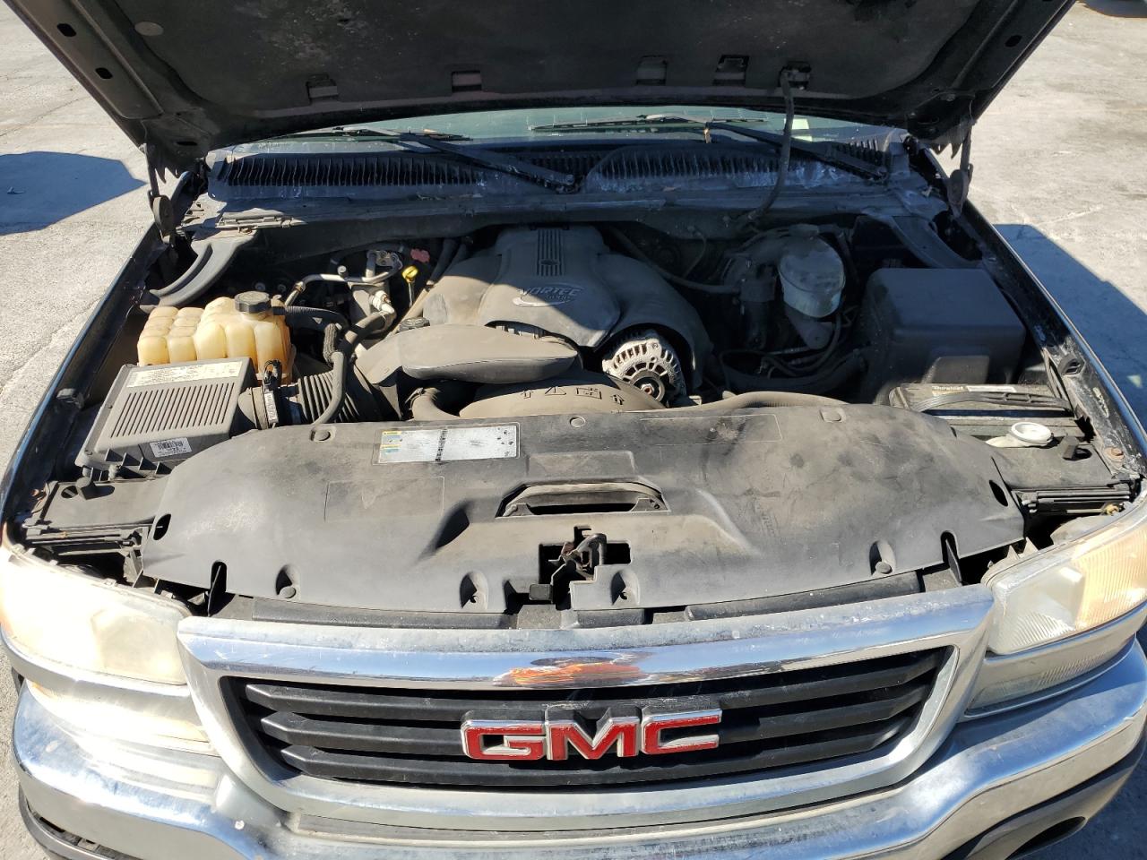 GMC Sierra C1500 Image 6