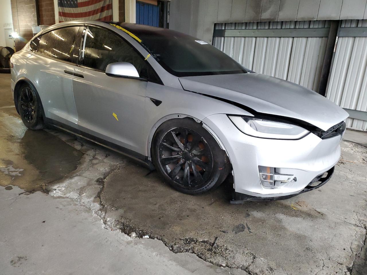 Tesla Model X Image 2