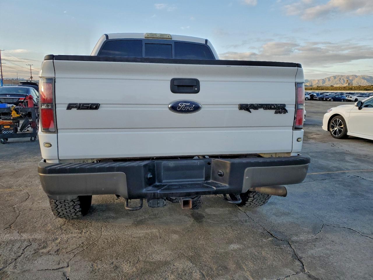 Ford F-150 Super Cab Image 3