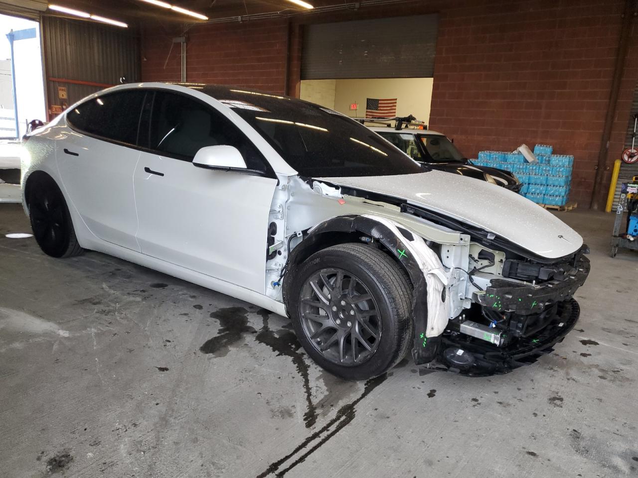 Tesla Model 3 Image 11