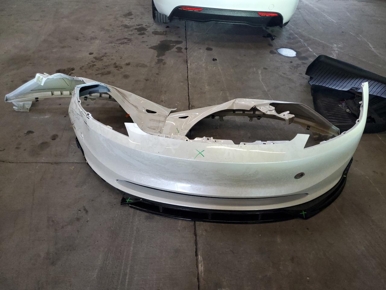 Tesla Model 3 Image 8