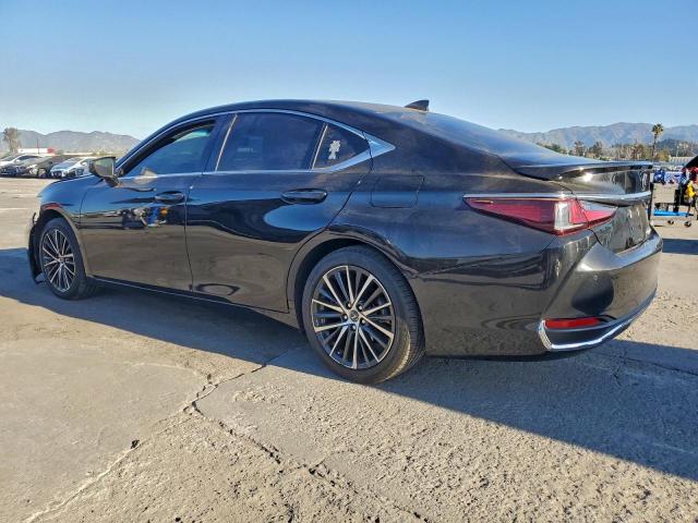 Lexus Es 300h Base Image 4