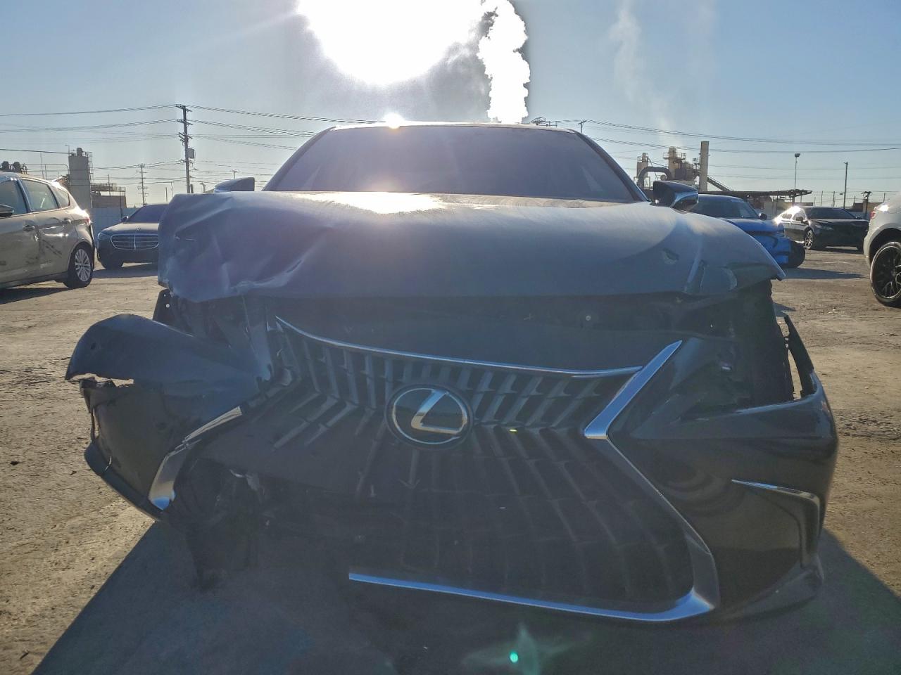 Lexus Es 300h Base Image 3