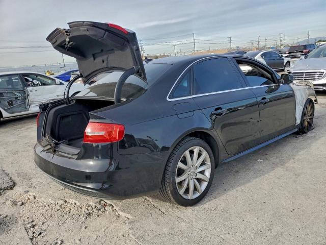 Audi A4 Premium Image 4