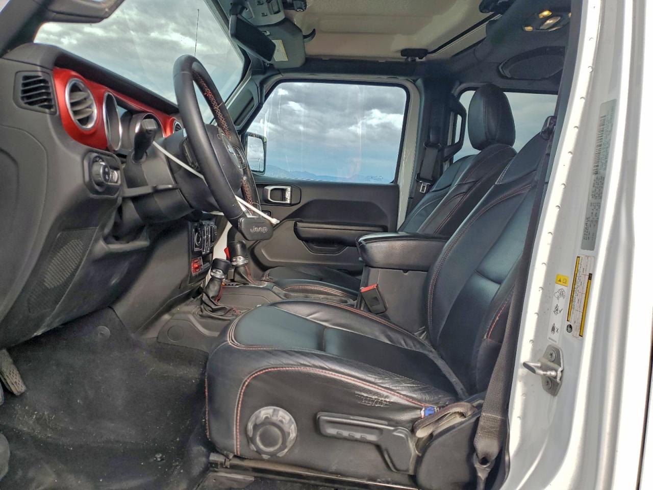 Jeep Gladiator Rubicon Image 11