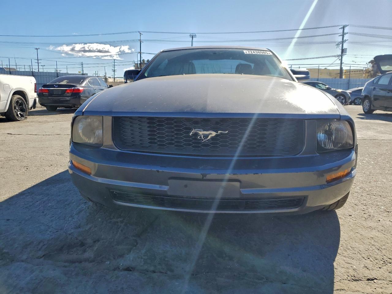 Ford Mustang Image 4