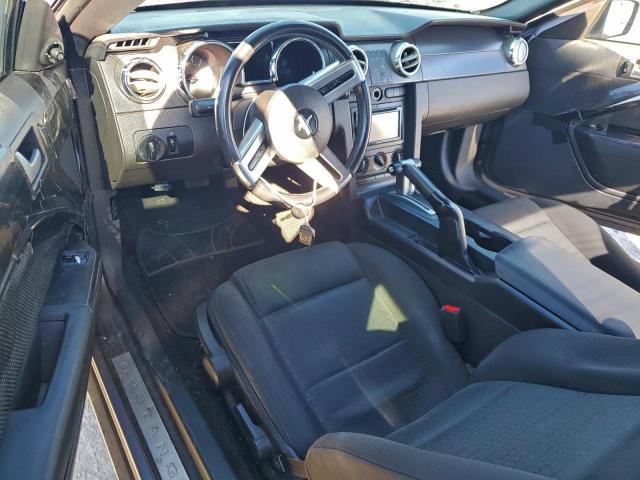 Ford Mustang Image 7