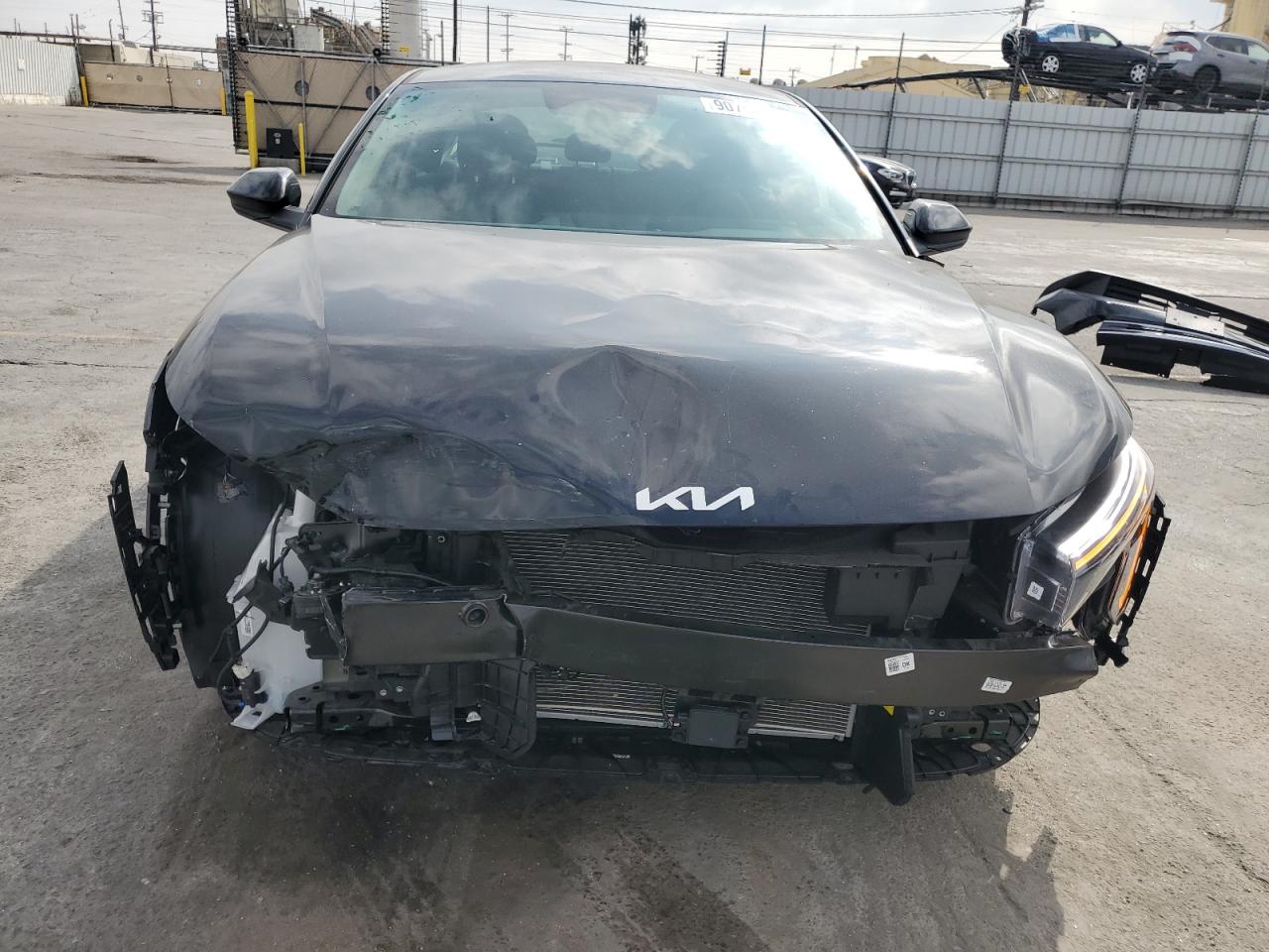Kia K4 Lx Lx Image 9