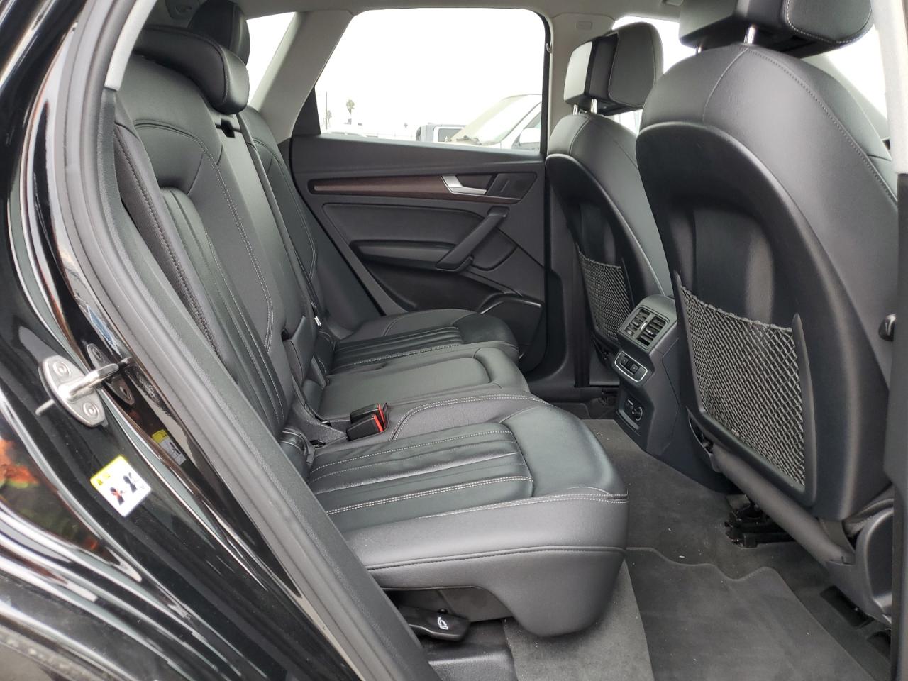 Audi Q5 Premium 45 Image 9