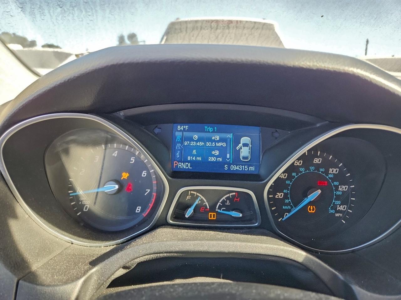 Ford Focus Se Image 8