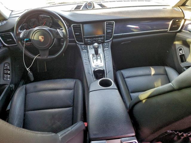 Porsche Panamera 2 Image 8
