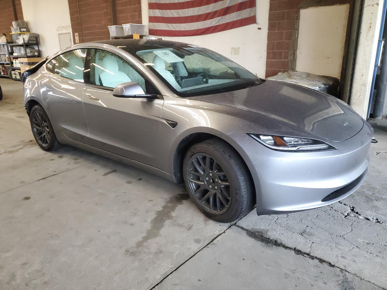 Tesla Model 3 Image 3